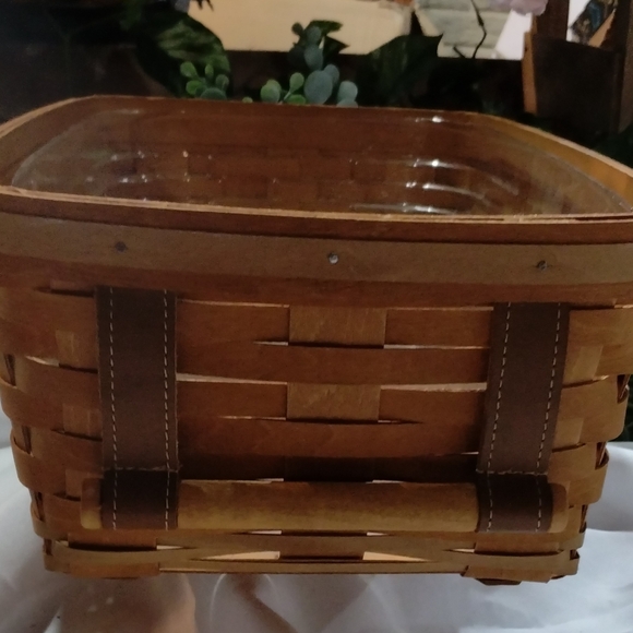 LONGABERGER 2013 ENTERTAINING BASKET - Picture 3 of 6